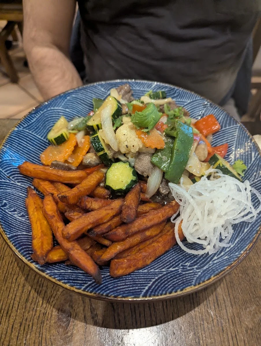 Nom Vietnamesisches Restaurant – Süsskartoffel in Hamburg