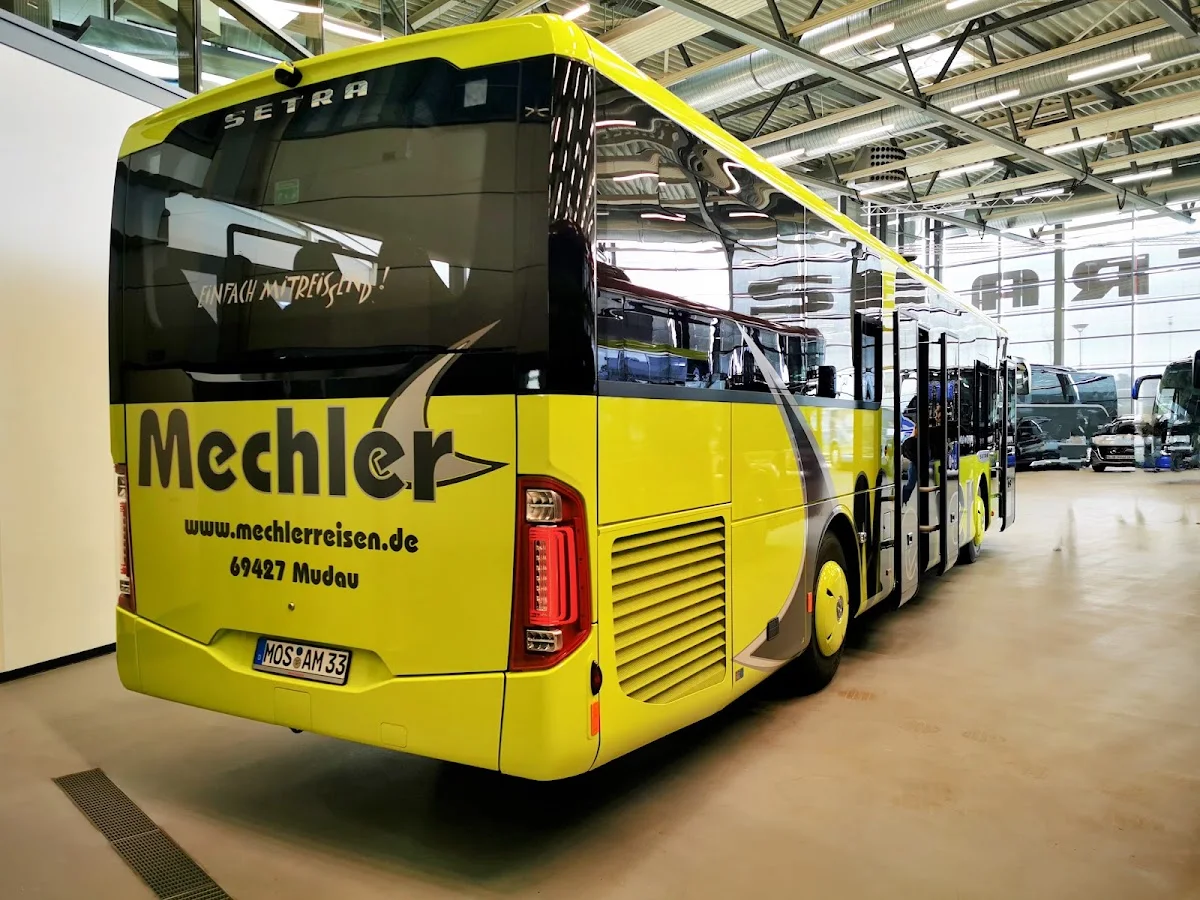 Daimler Buses GmbH Service Center Neu-Ulm – Besucherfoto: J. Peter Koestner in Neu-Ulm, Bayern