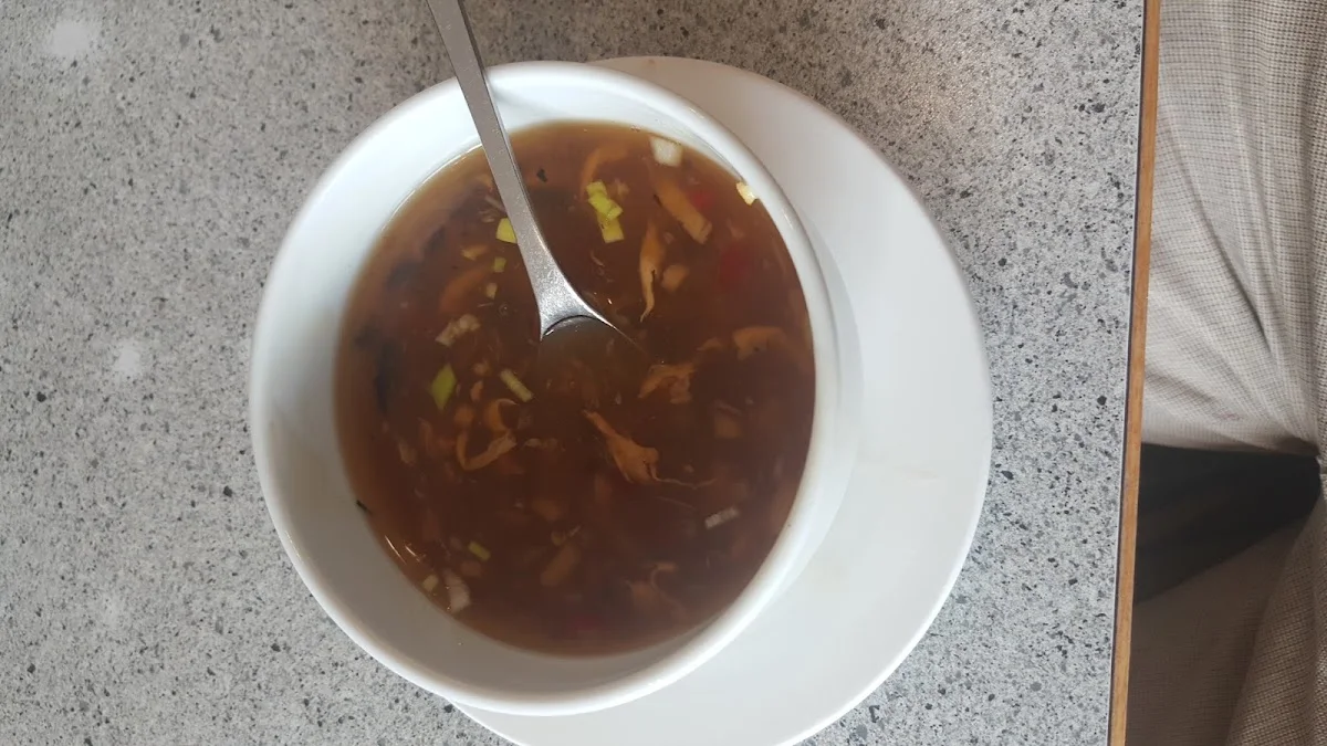 China-Imbiss SHOP-SUEY-KING – Sauer-scharf-Suppe in Kassel, Hessen