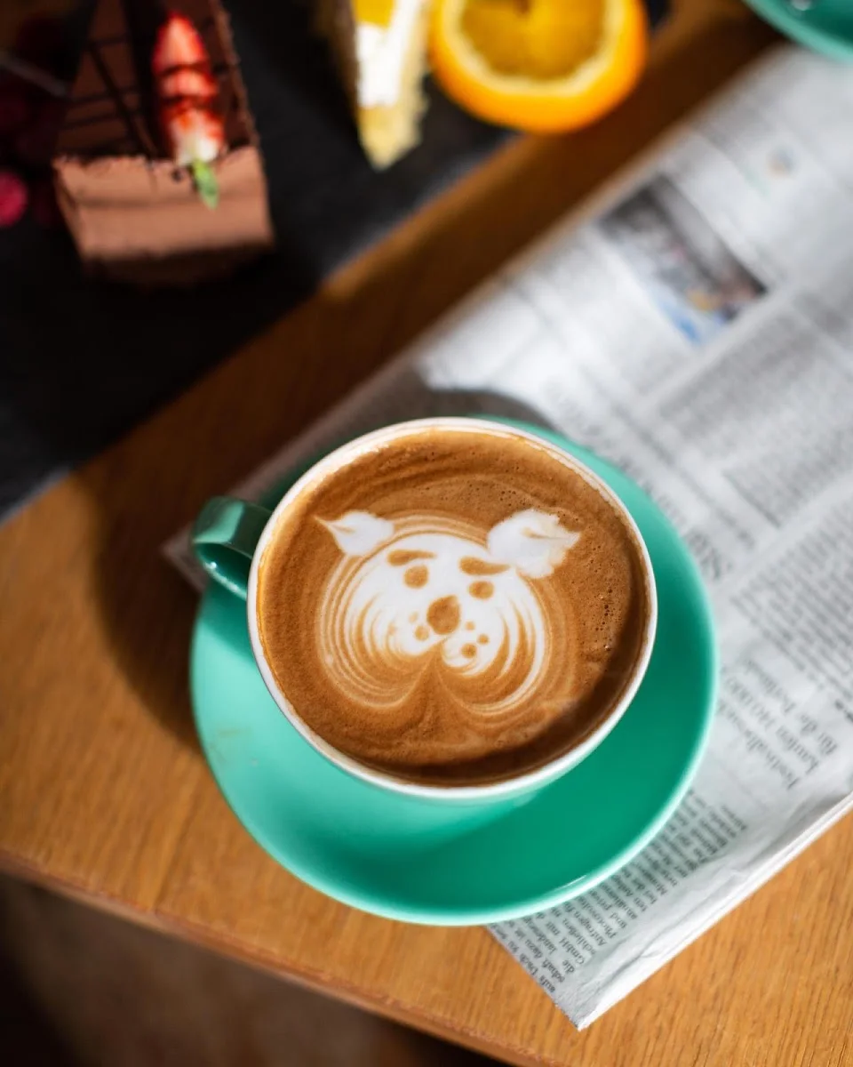 Café Friedrichs breakfast&more – Cappuccino in Berlin