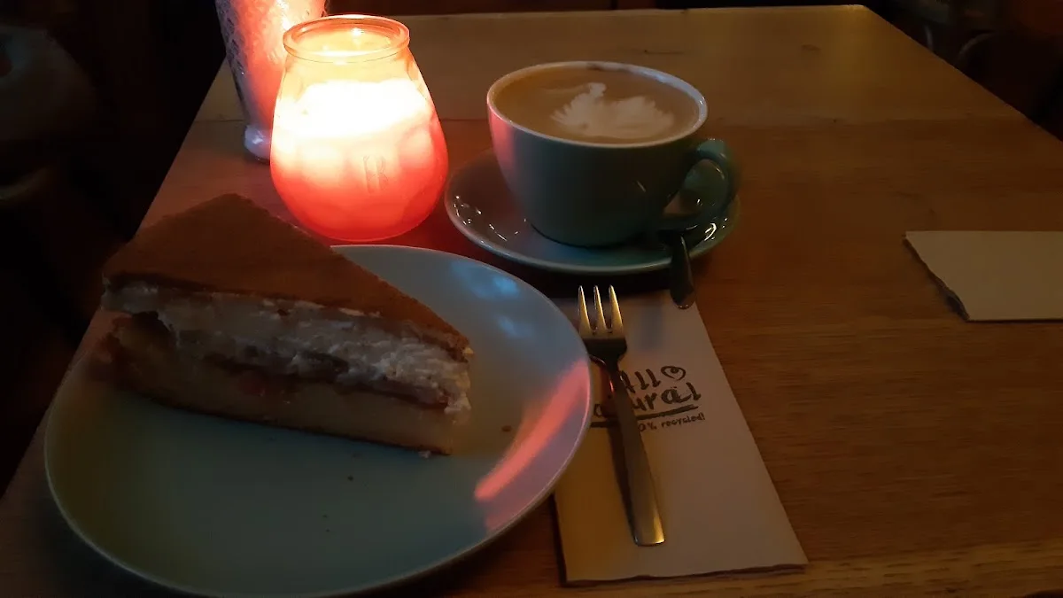 Café Friedrichs breakfast&more – Kaffeekuchen in Berlin