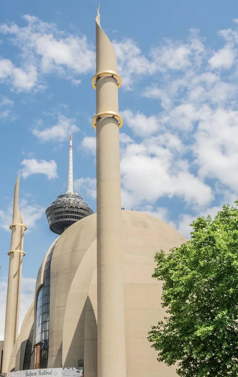 Zentralmoschee Köln - MoscheeForum – Veranstaltungsstätte in Köln, Nordrhein-Westfalen