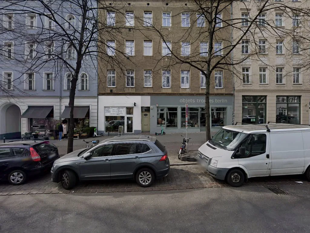 CBD Store Urban Greens – Street View & 360°-Fotos in Berlin