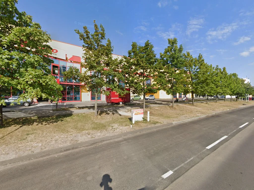 POCO Berlin - Marzahn – Street View & 360°-Fotos in Berlin