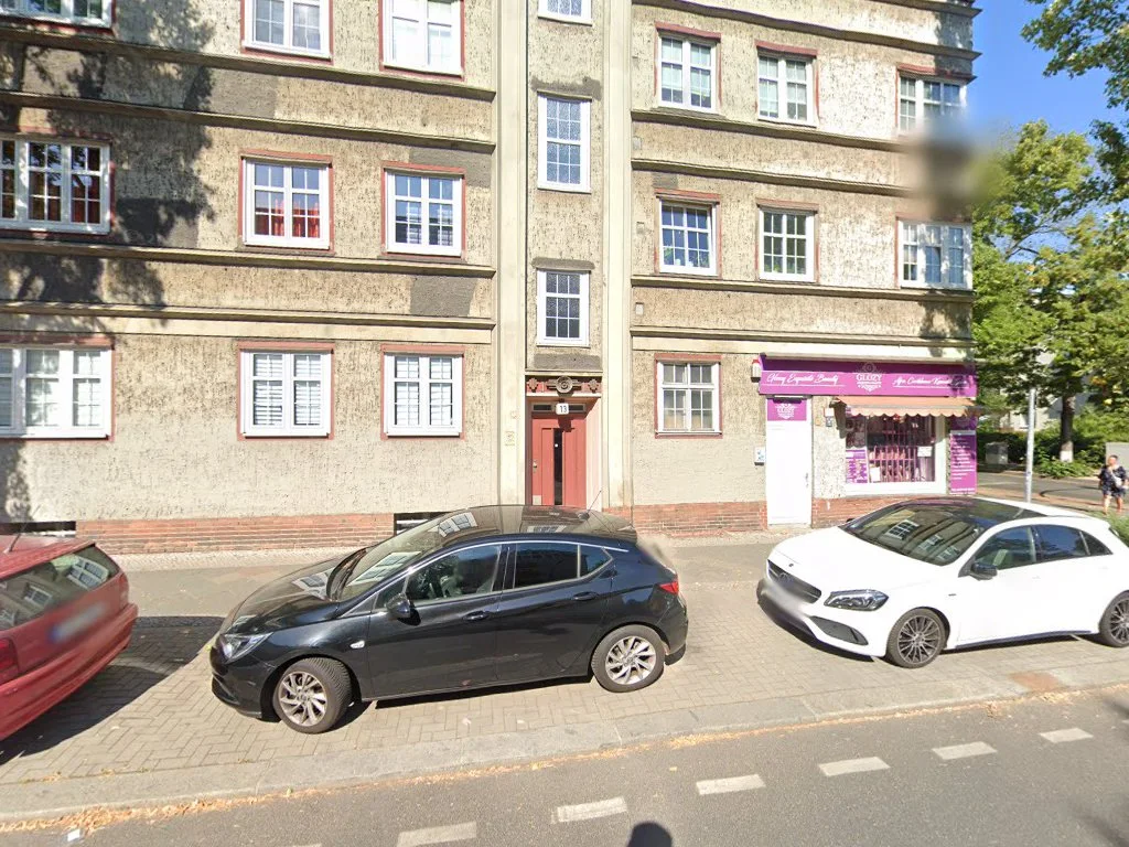Glozyhair Beauty Salon – Street View & 360°-Fotos in Berlin