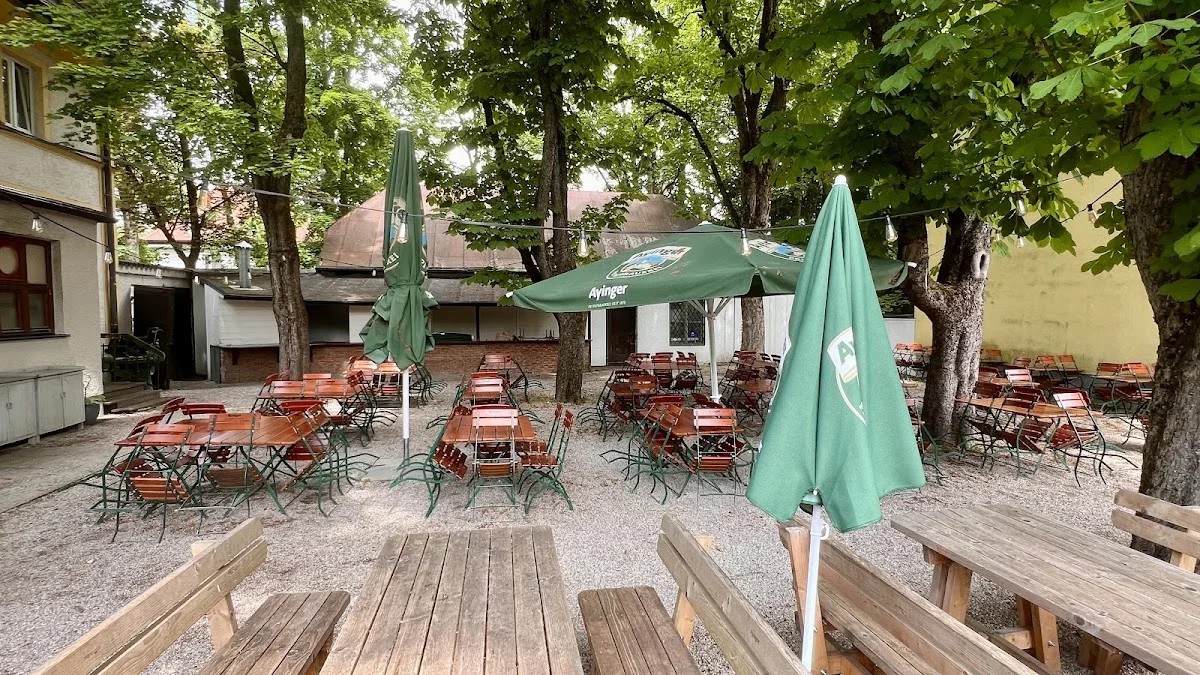 Kleines Brauhaus Dicker Mann – Atmosphäre in München, Bayern