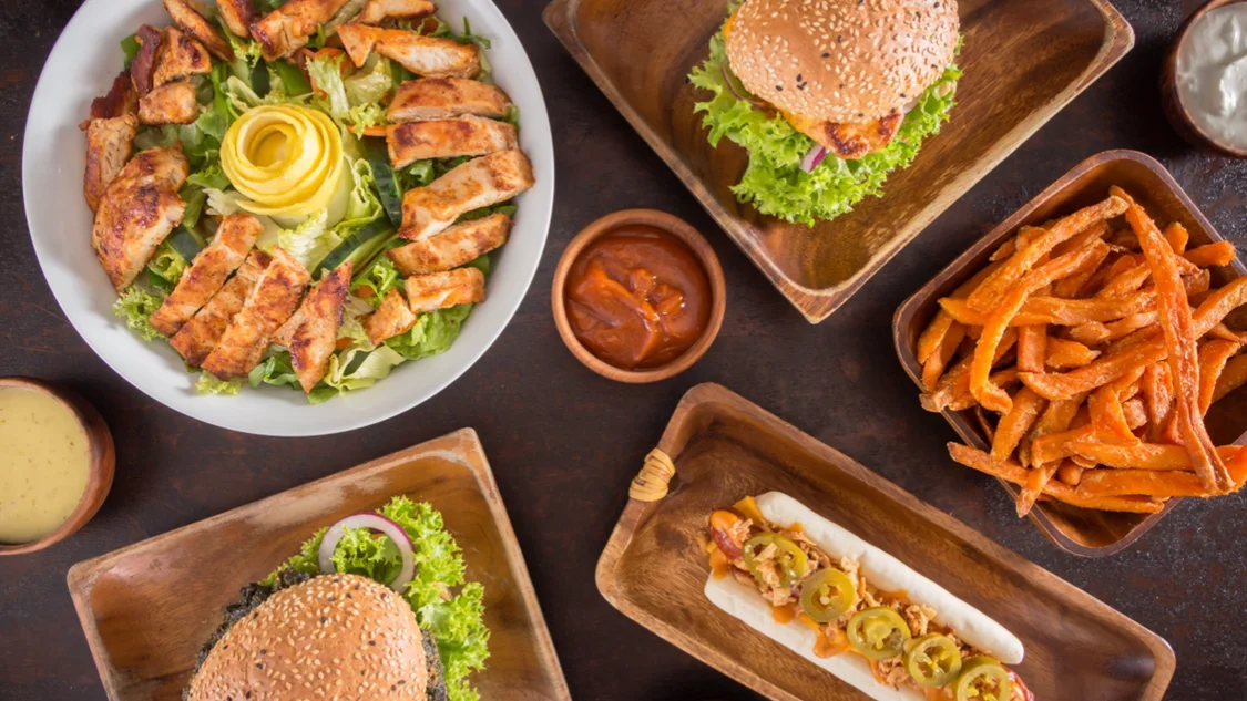 THRONBURGER – Essen und Trinken in Berlin