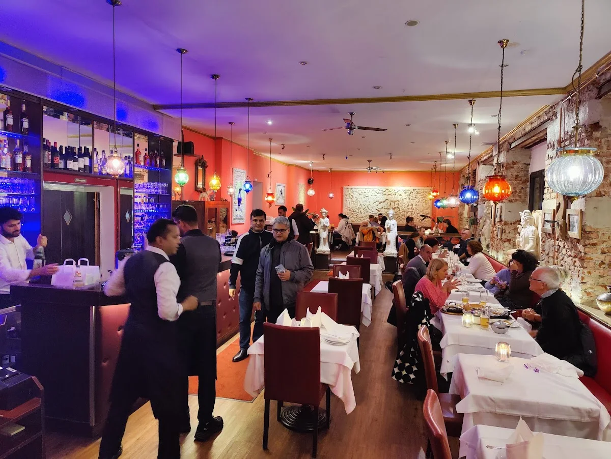 DHABA Indisches Restaurant – Atmosphäre in München, Bayern