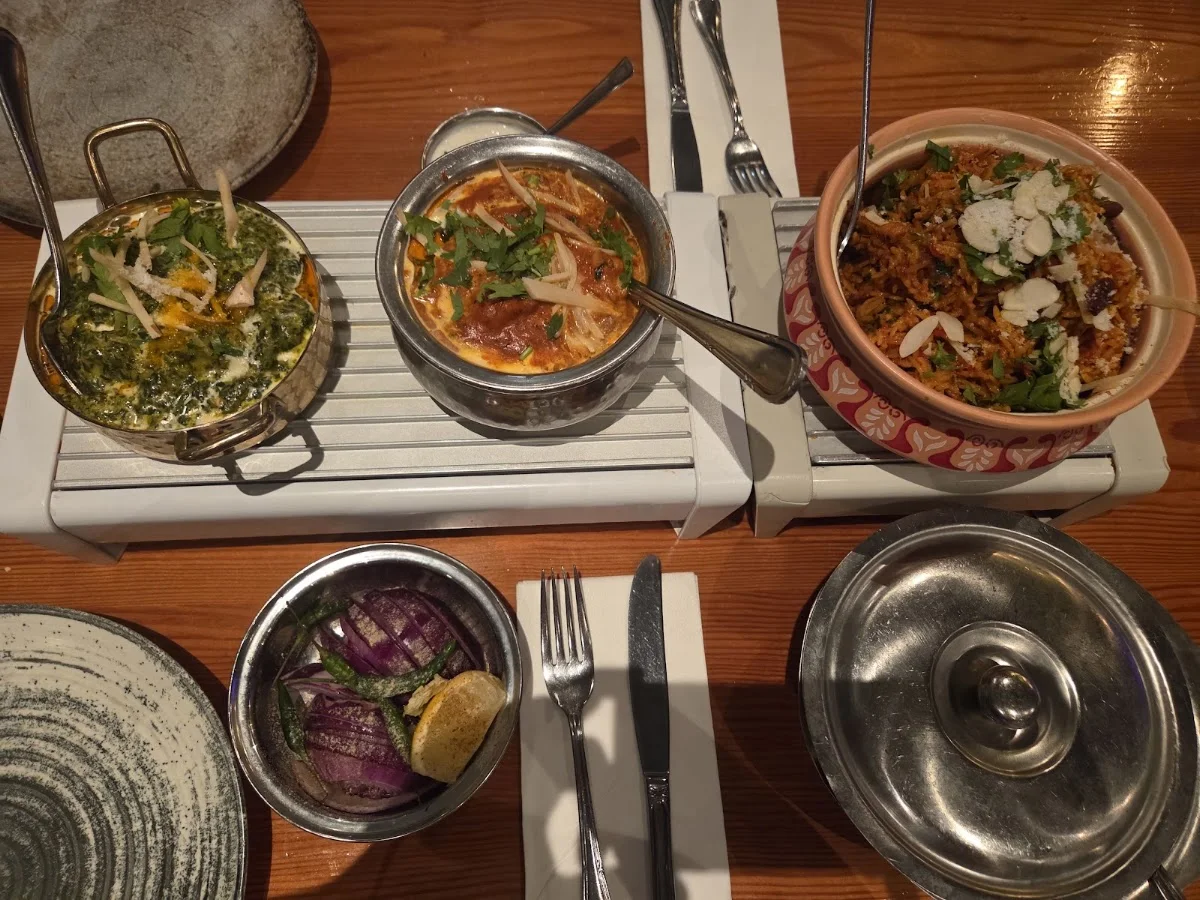 DHABA Indisches Restaurant – Curry in München, Bayern