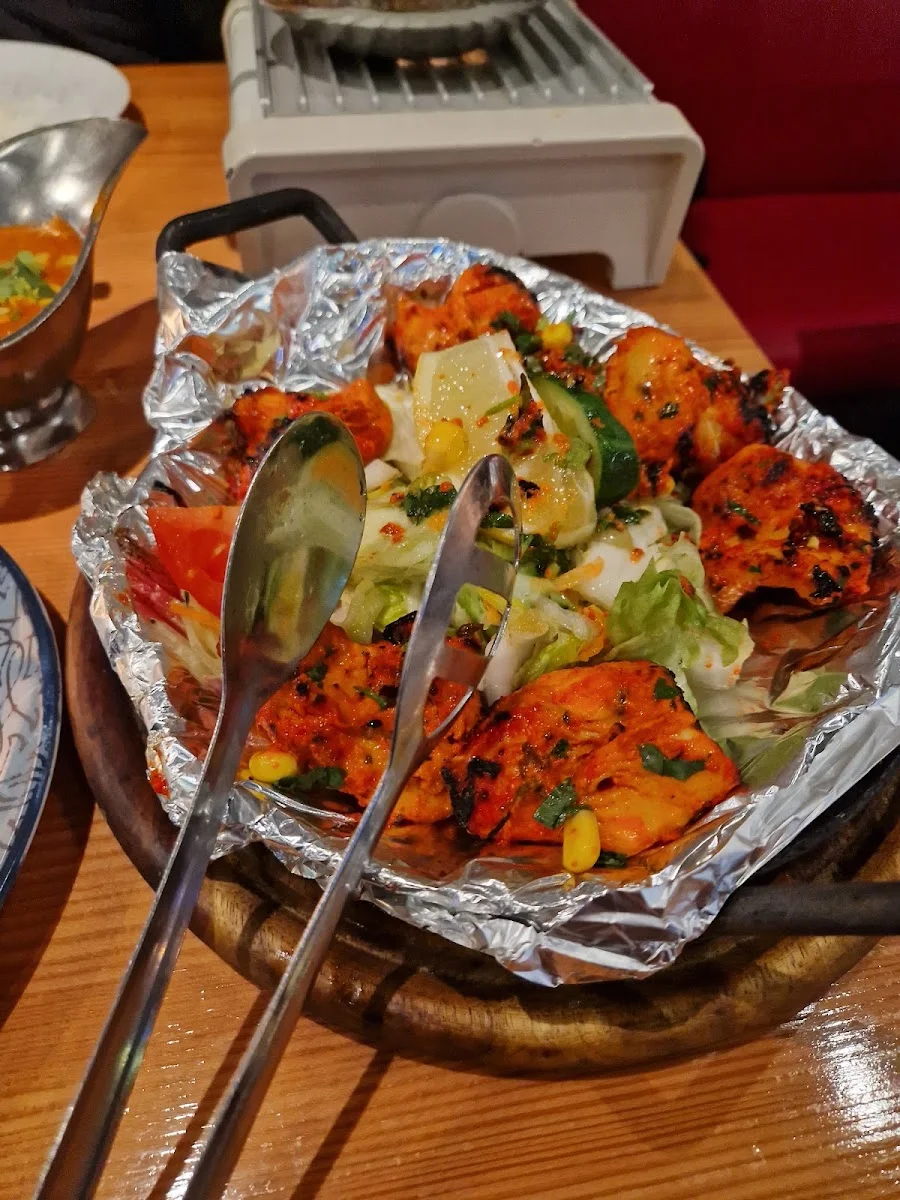 DHABA Indisches Restaurant – Tandoori Huhn in München, Bayern