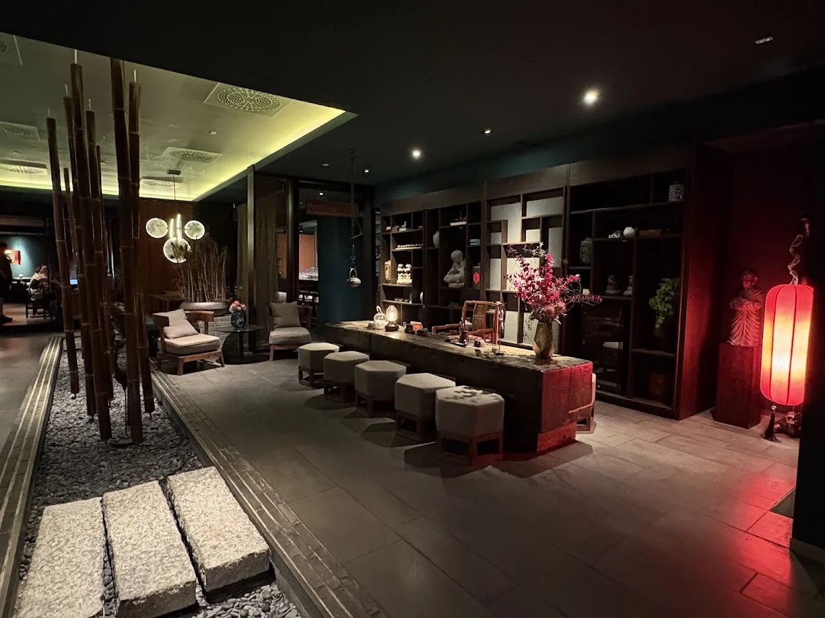 Ya | The Mandarin Room 黄鹤楼 – Atmosphäre in München, Bayern