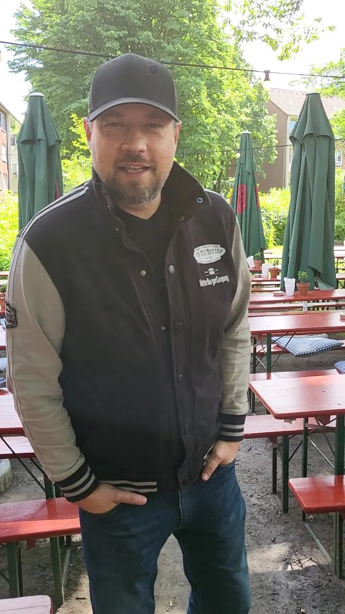 Old MacDonald Burger-Restaurant, Biergarten und Sportsbar – Fast-Food-Restaurant in Hamburg