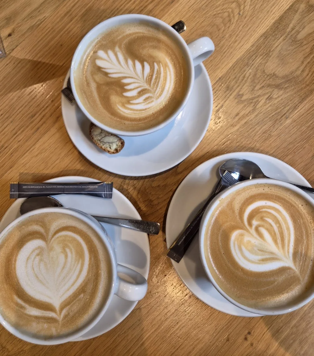 Speicherstadt Kaffeerösterei – Cappuccino in Hamburg