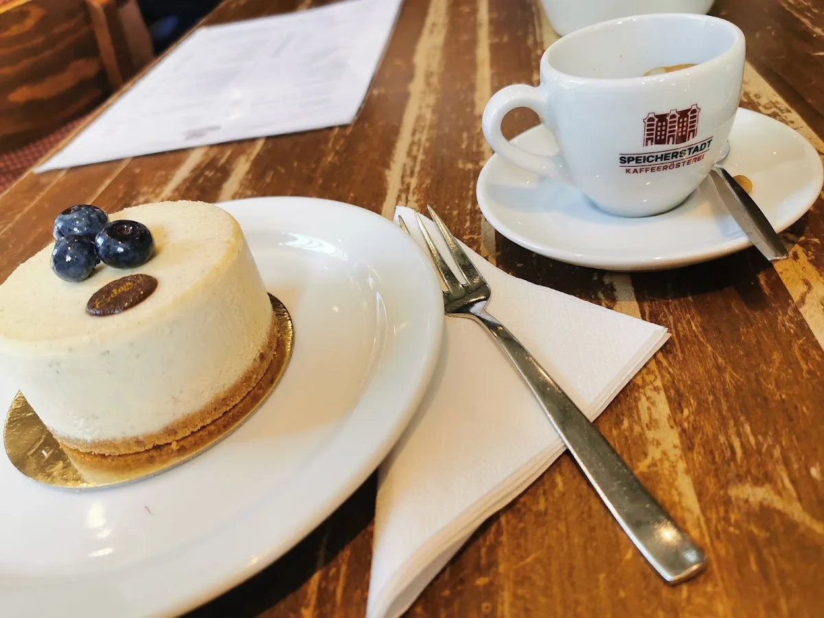 Speicherstadt Kaffeerösterei – Kaffeekuchen in Hamburg