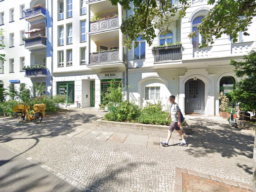 SADIYEM LASER COSMETICS – Street View & 360°-Fotos in Berlin