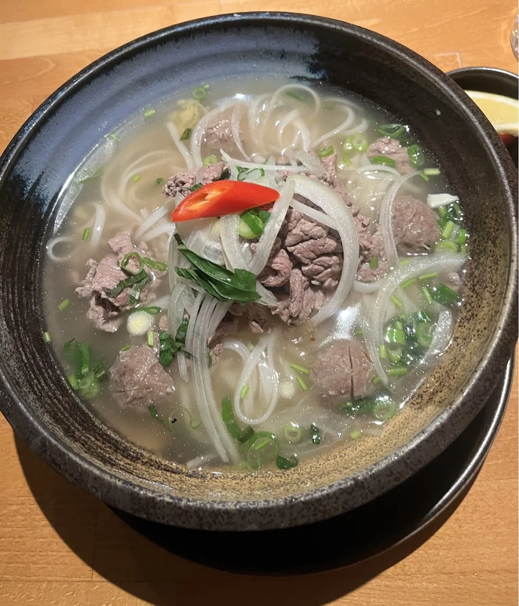 Lu-Bu Asian Fusion Kitchen – Rindfleischsuppe in Nürnberg, Bayern