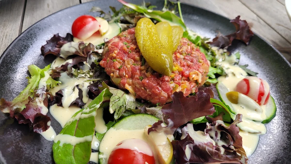 Goldener Adler – Beefsteak Tatar in Stuttgart Stuttgart-Süd, Baden-Württemberg