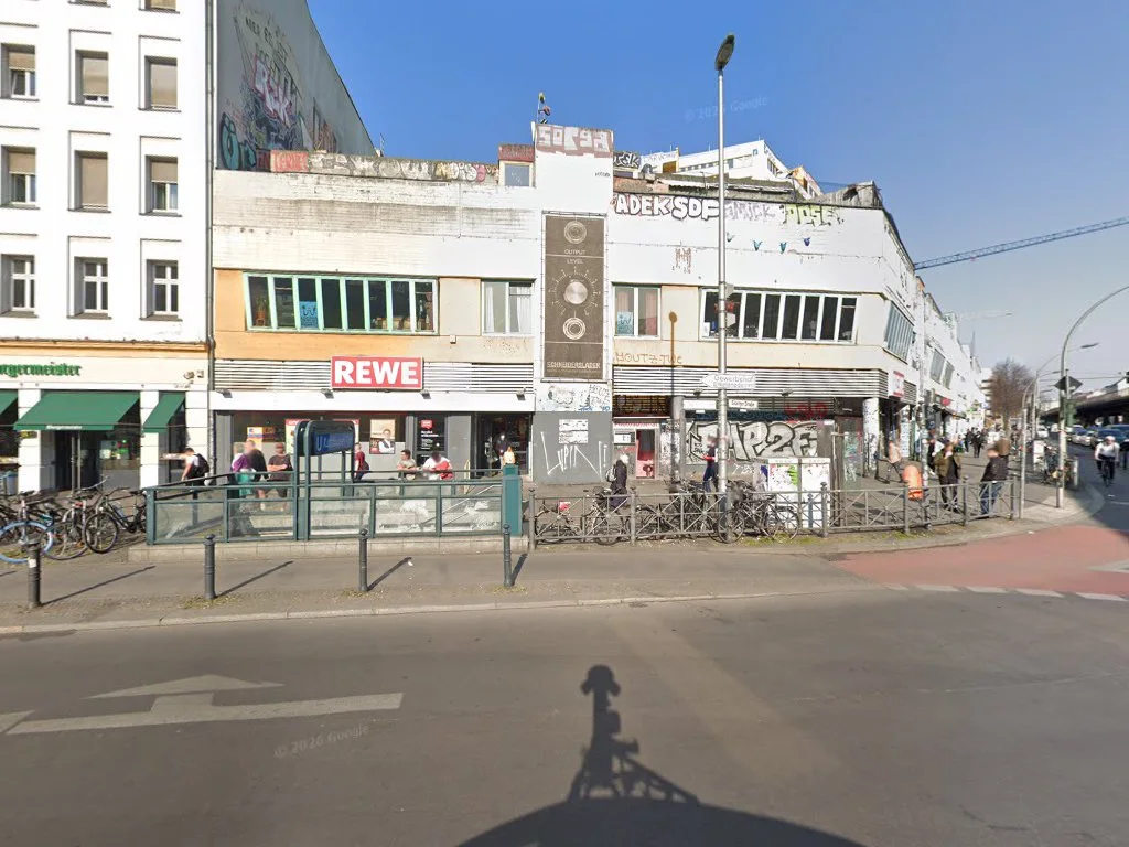 Synthesizer Museum Berlin – Street View & 360°-Fotos in Berlin