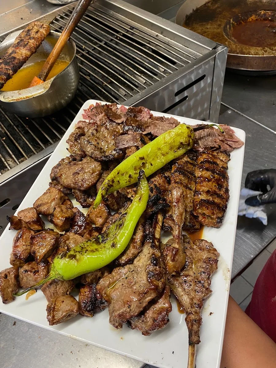 Köfteci Nuri Nuri's köfteGrill – Essen und Trinken in Bremen