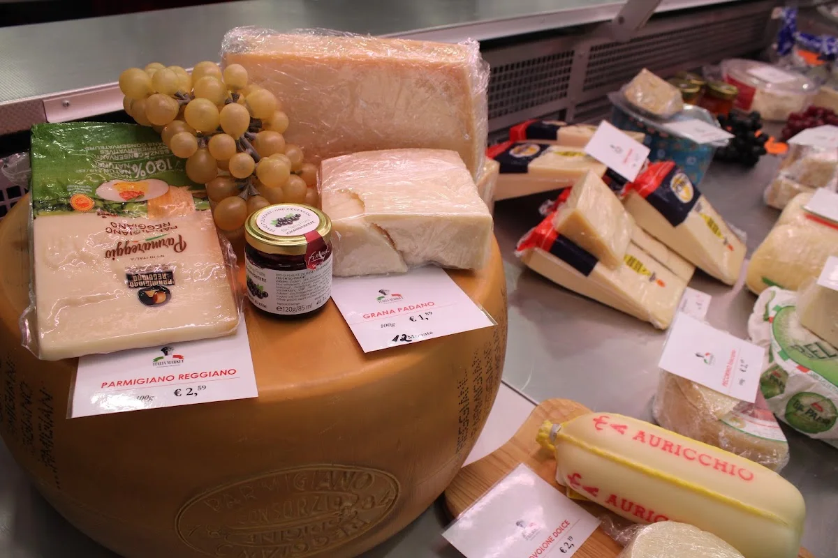 Italia Market – Vom Inhaber in Bergkirchen, Bayern