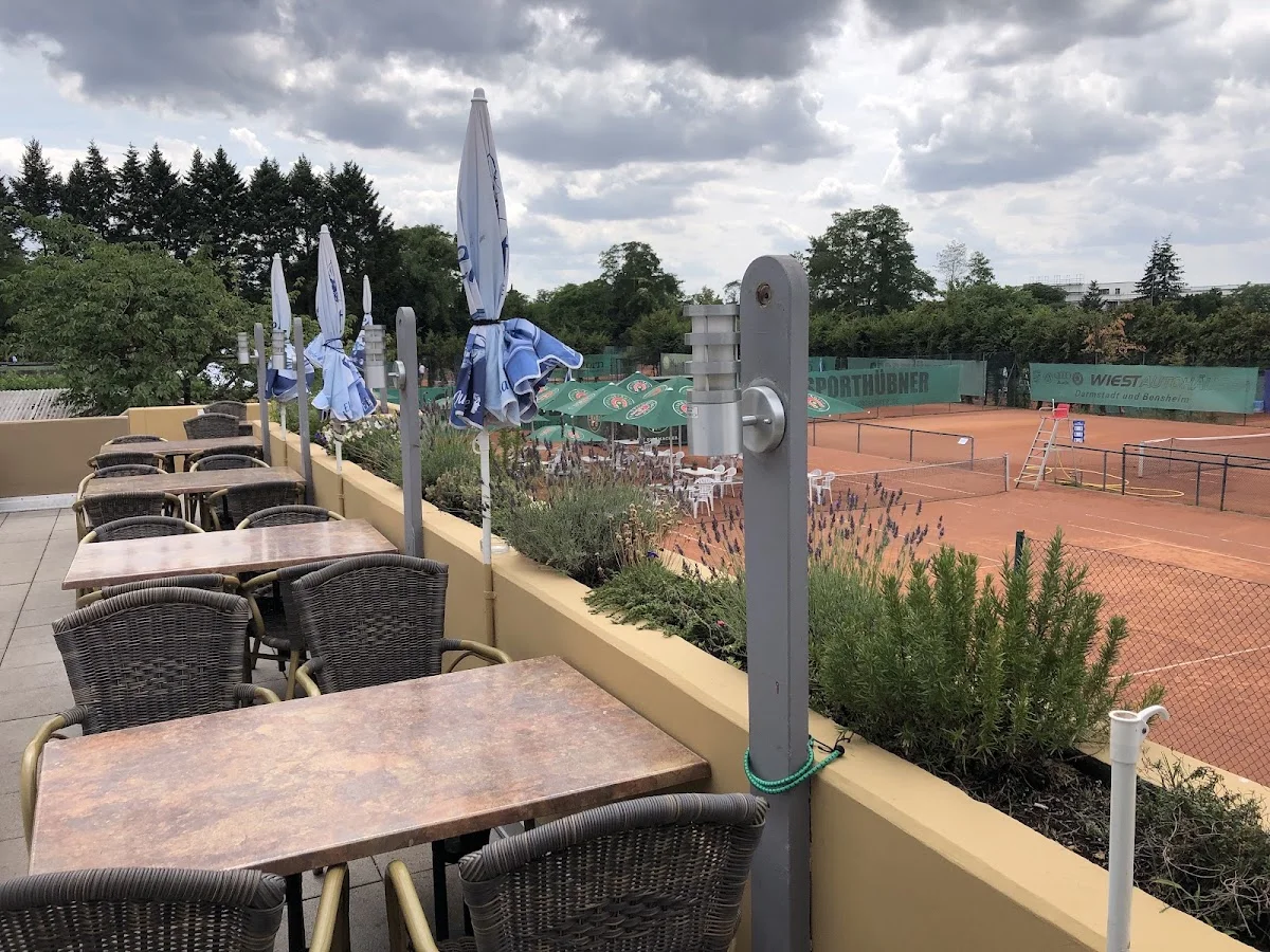 Restaurant Tennisclub – Atmosphäre in Darmstadt, Hessen
