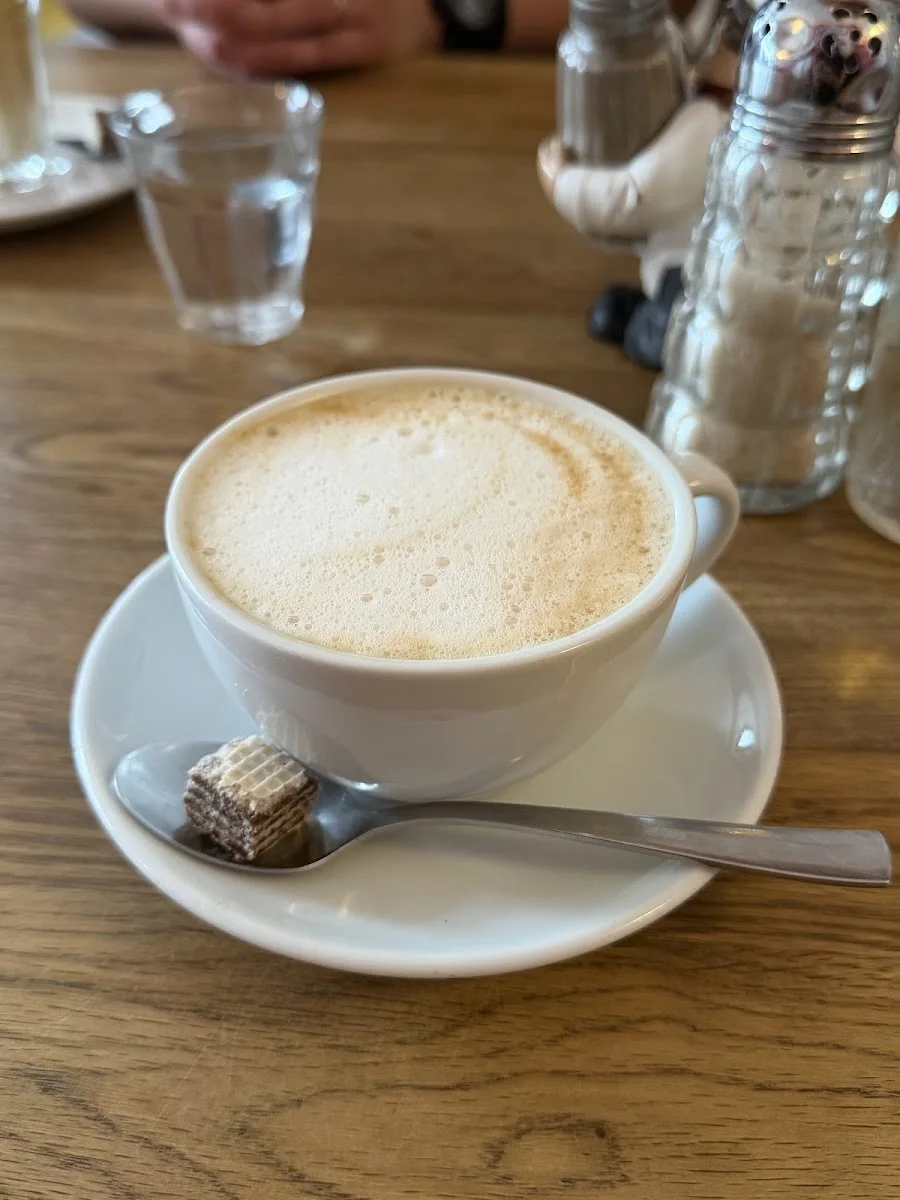 Radikalecker ~ Vegan Café Kollektiv – Milchkaffee in Berlin
