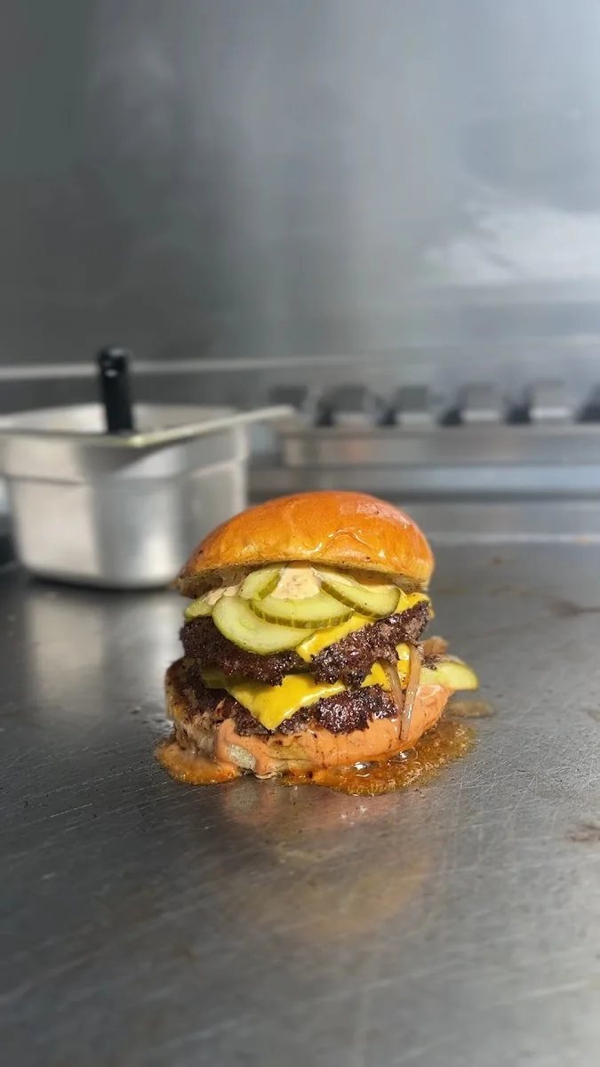 Lunchburger: Burgerjoint. Foodtruck. Catering. – Catering in Würzburg, Bayern