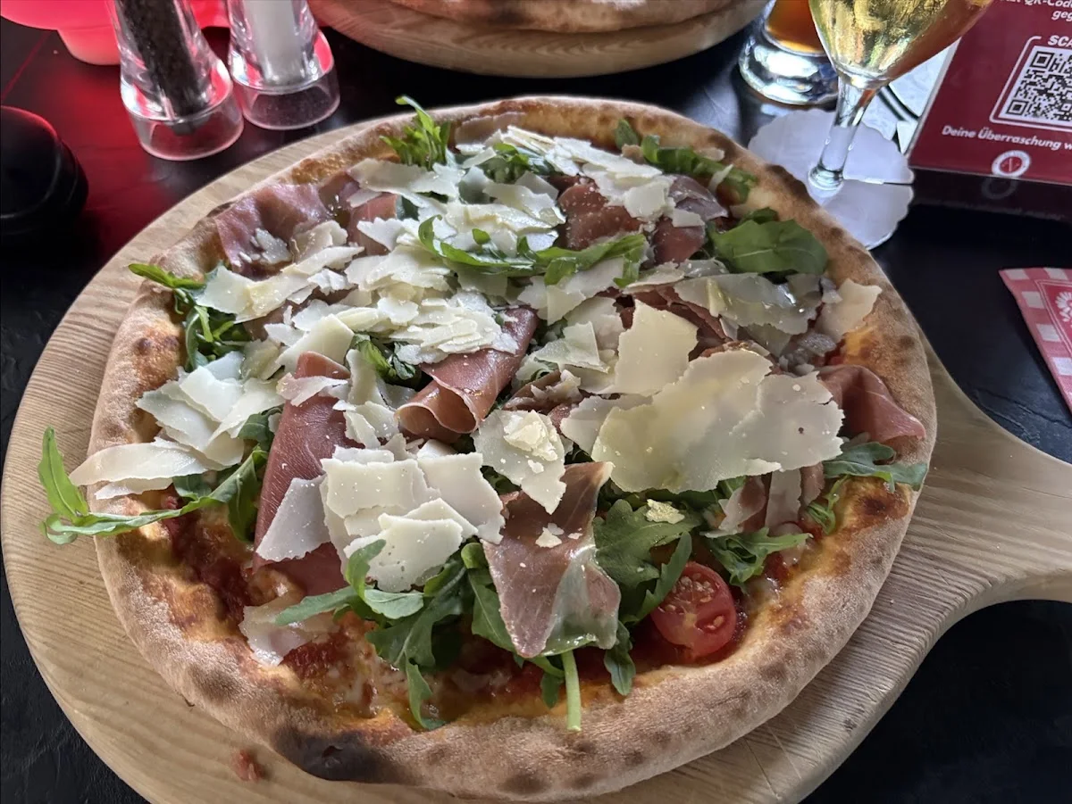 Pizzeria Al Volo – Essen und Trinken in Hamburg