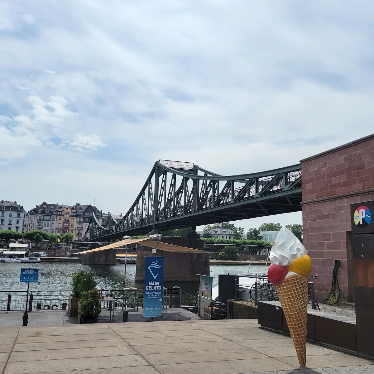 Eiserner Steg – Brücke in Frankfurt am Main, Hessen