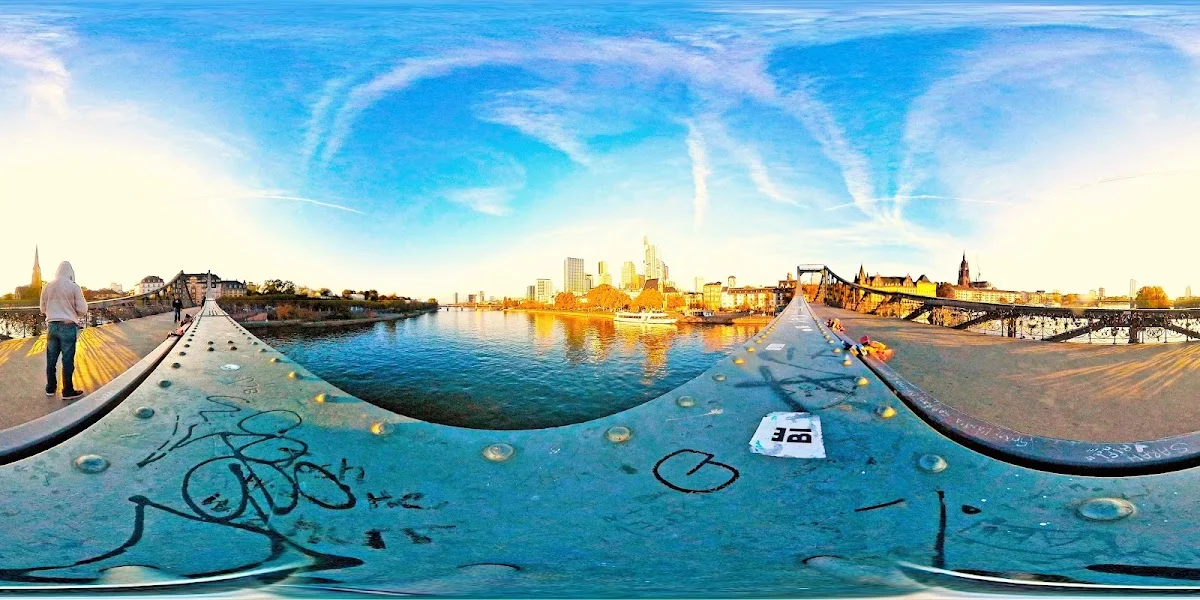 Eiserner Steg – Street View & 360°-Fotos in Frankfurt am Main, Hessen