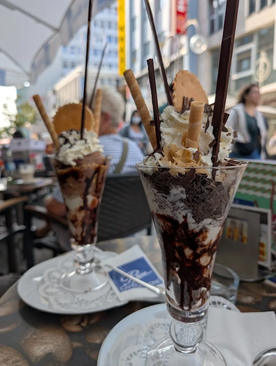 Cafe Riese Köln – Parfait in Köln, Nordrhein-Westfalen