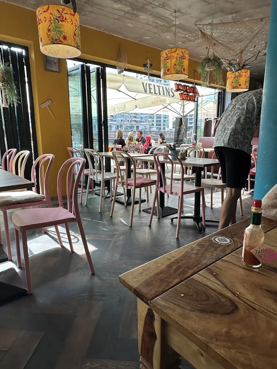 Surfkitchen – Atmosphäre in Hamburg