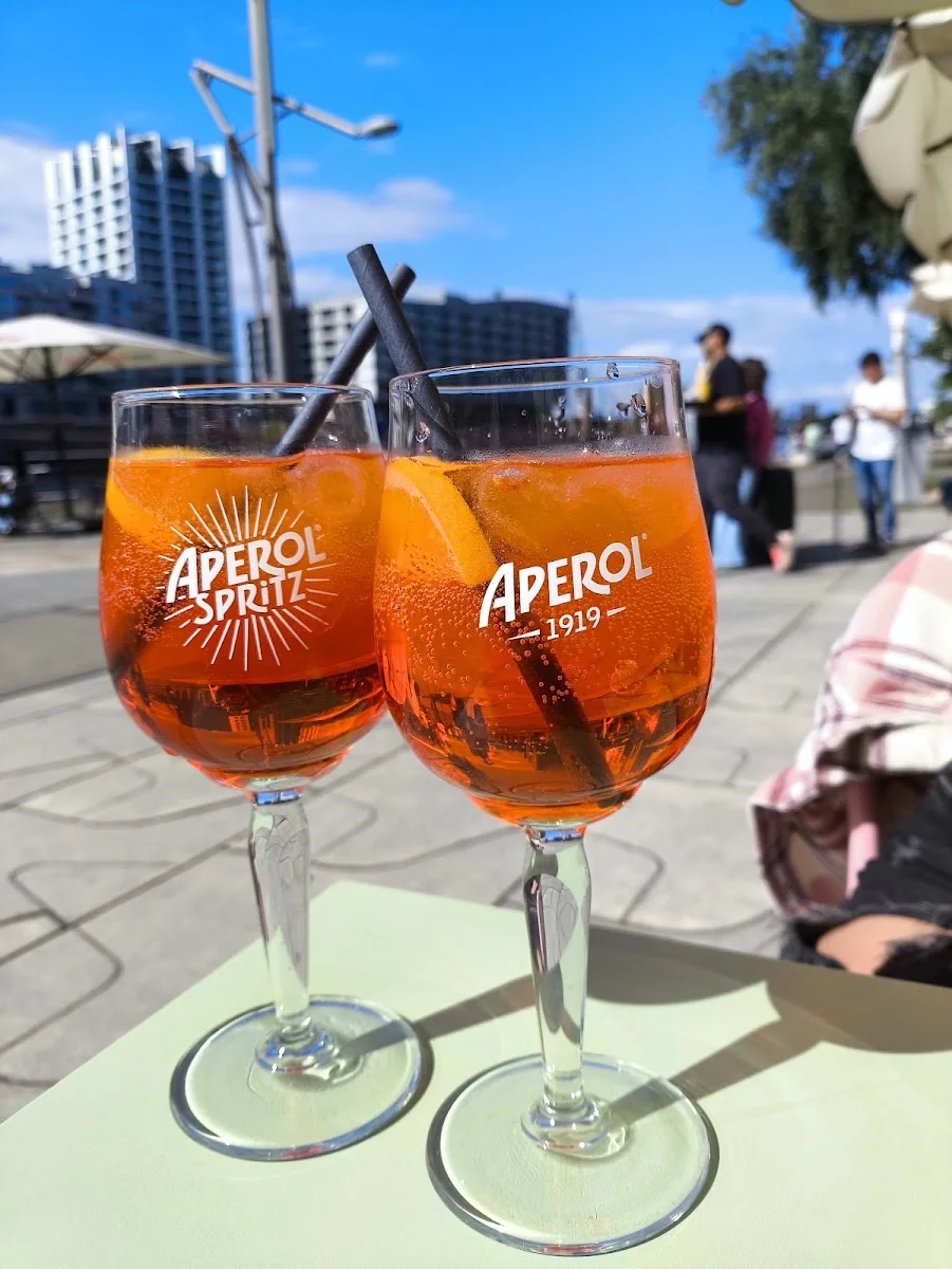 Surfkitchen – Aperol Spritz in Hamburg
