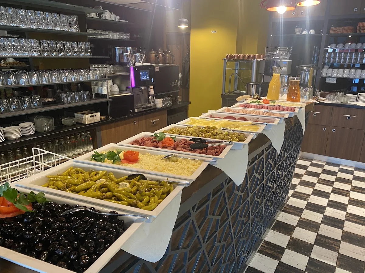 Hardal Türkisches Restaurant – Essen und Trinken in Hamburg