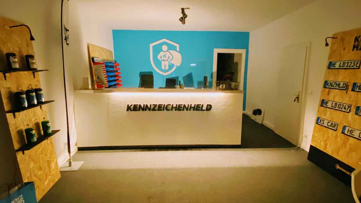 Kennzeichenheld GmbH – Innenansichten in Hamburg