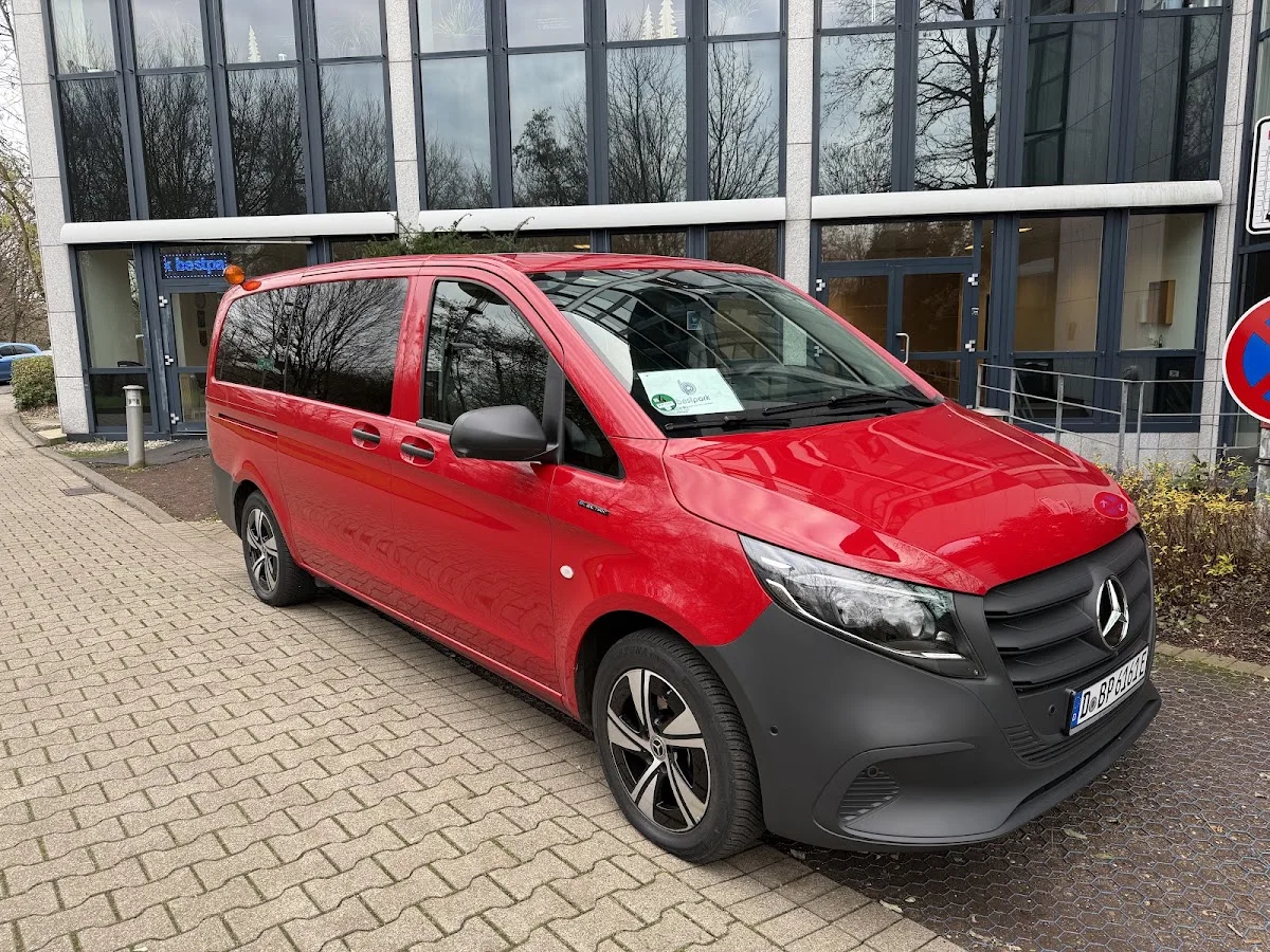 Parken Flughafen Düsseldorf-Best-Park GmbH – Vom Inhaber in Düsseldorf, Nordrhein-Westfalen