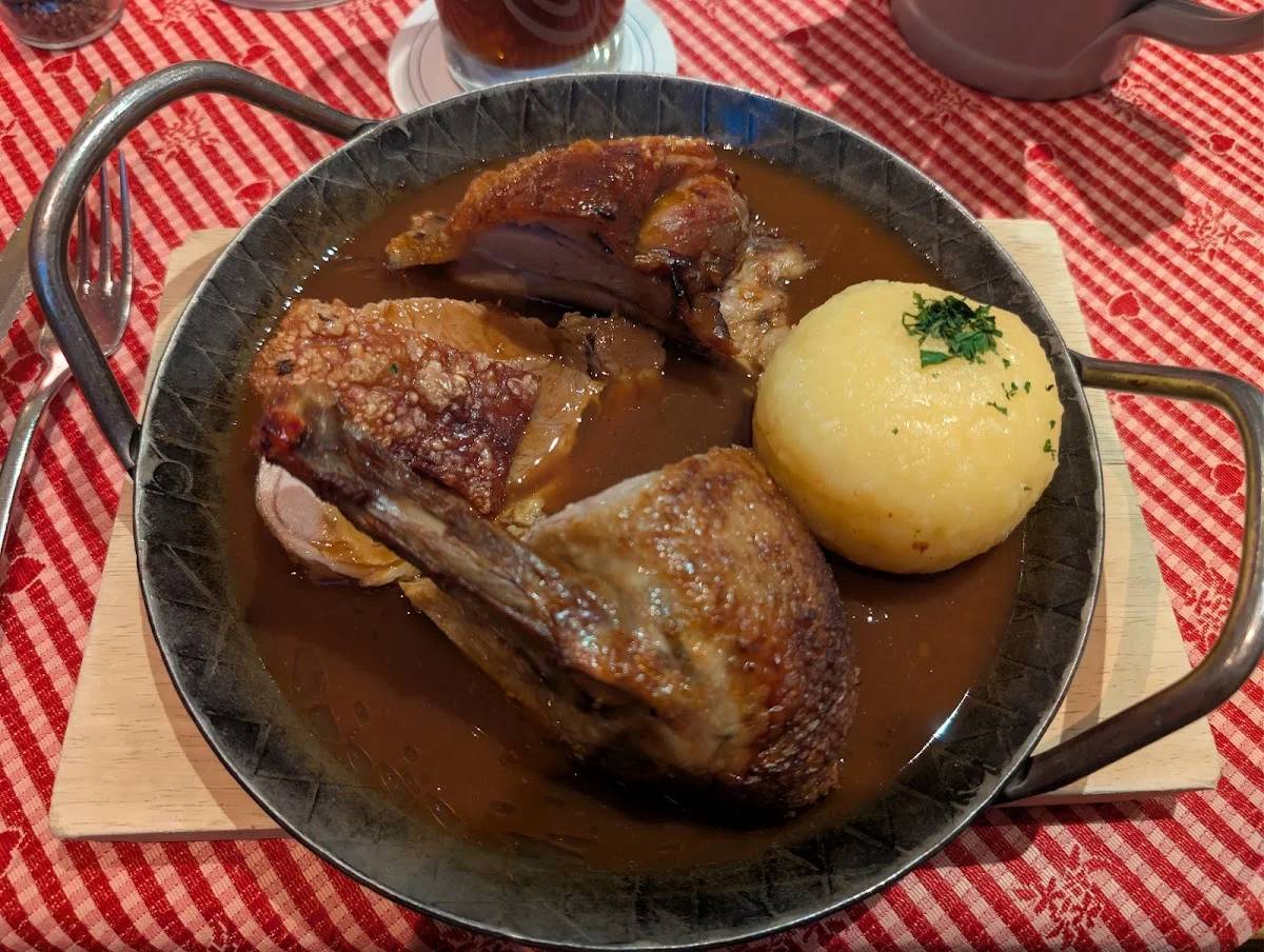 Hofbräukeller am Wiener Platz – Sauerkraut in München, Bayern