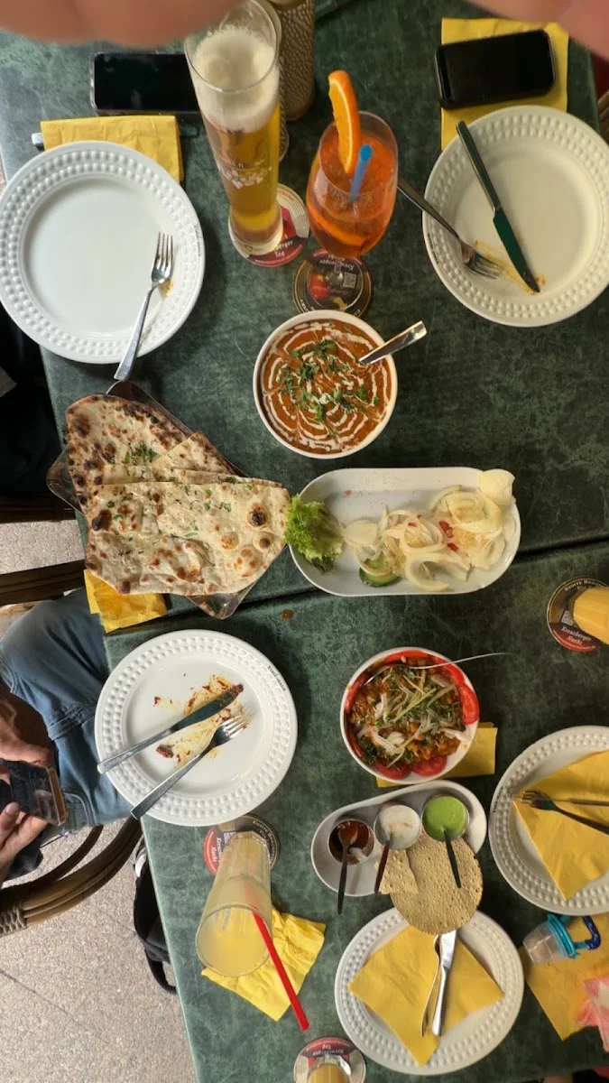 Yogi-Haus – Essen und Trinken in Berlin