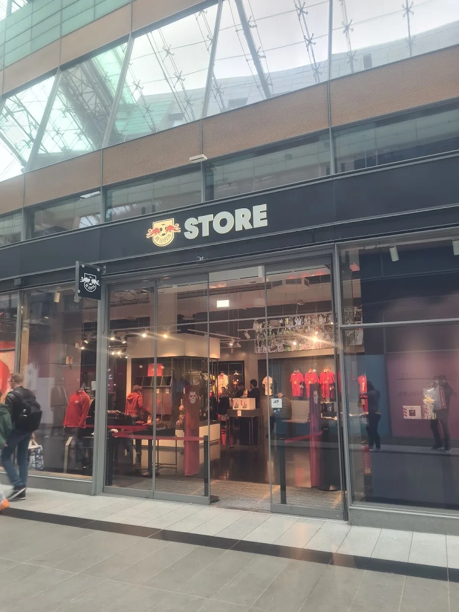 RB Leipzig Store – Besucherfoto: Jens Buchhardt in Leipzig, Sachsen