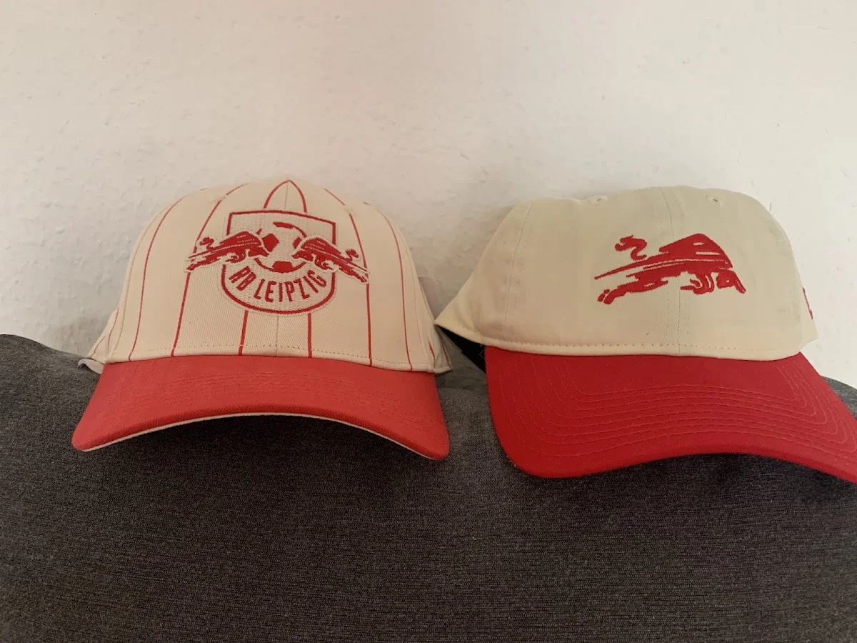 RB Leipzig Store – Besucherfoto: Schneemadame in Leipzig, Sachsen
