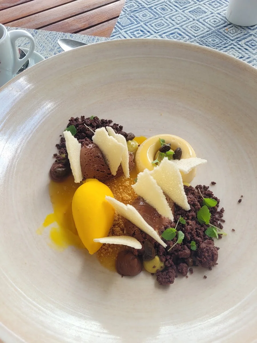 Rive Fish & Faible – Restaurant mit europäischer Küche in Hamburg