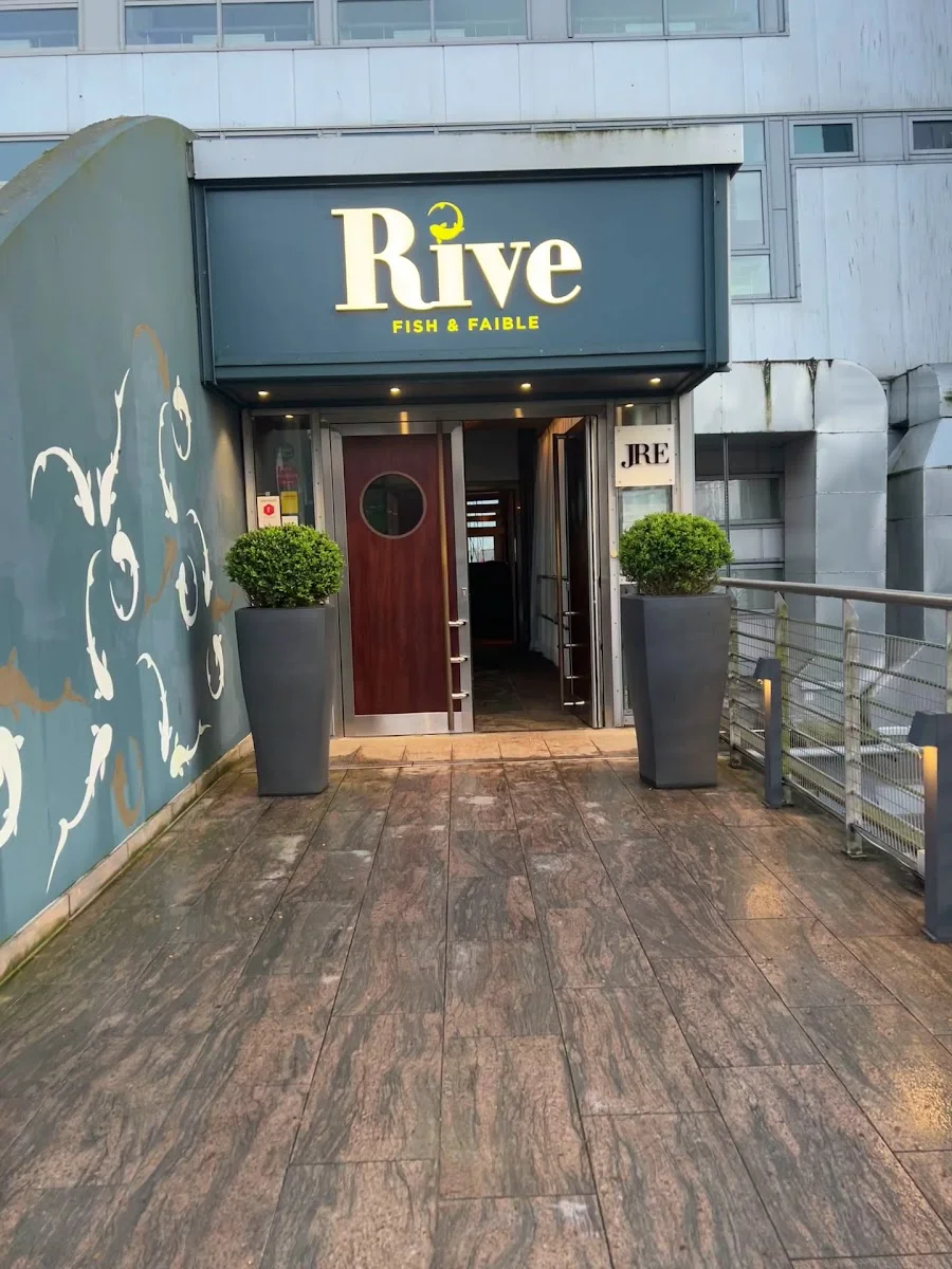 Rive Fish & Faible – Restaurant mit europäischer Küche in Hamburg