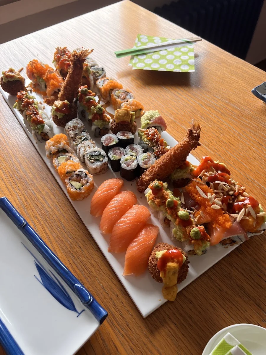 oddugi verde grün -Sushi Bar- – Besucherfoto: Peter R. in Korschenbroich, Nordrhein-Westfalen