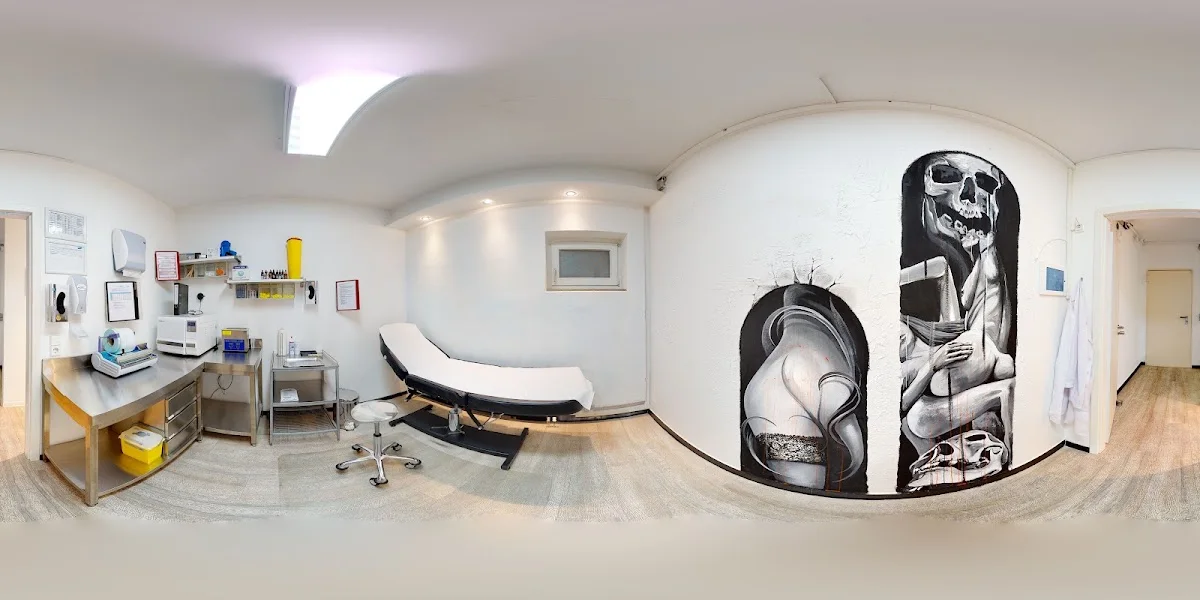 Steve Pierce® GmbH - der Entdecker des Migränepiercing® & Piercingpunktur® – Innenansichten in Böblingen, Baden-Württemberg