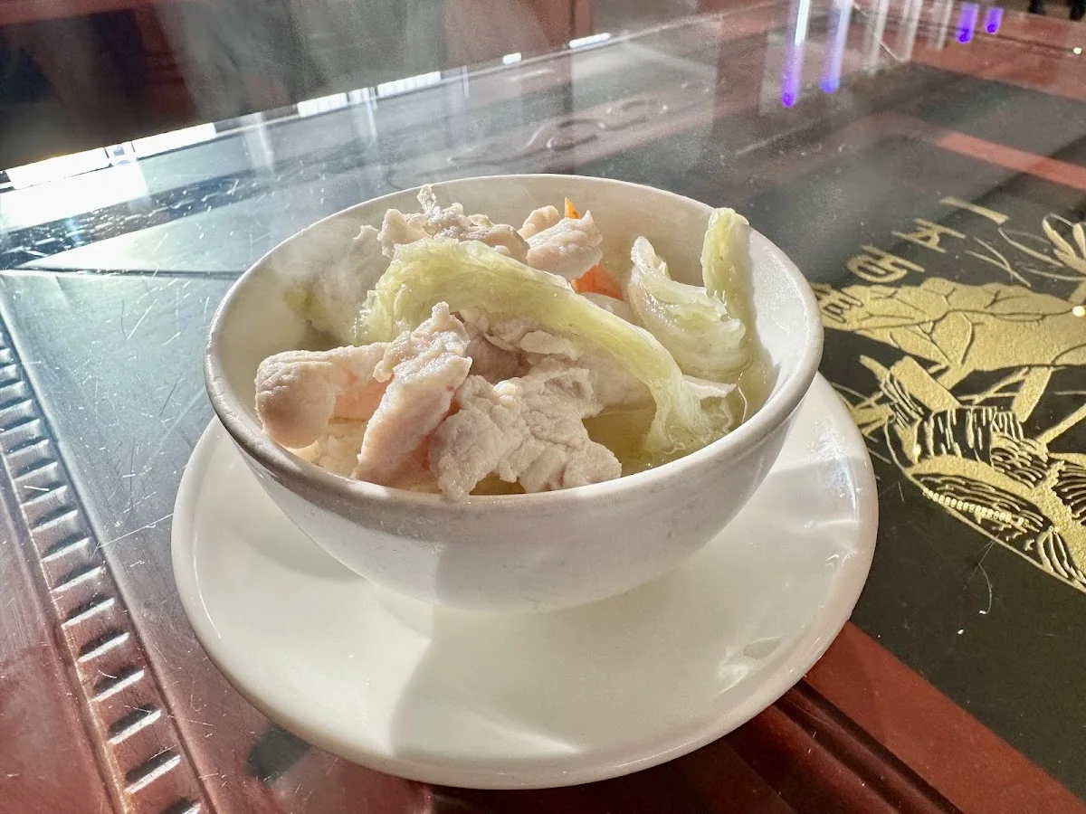 Dschingis Khan – Hühnersuppe in Bergisch Gladbach, Nordrhein-Westfalen