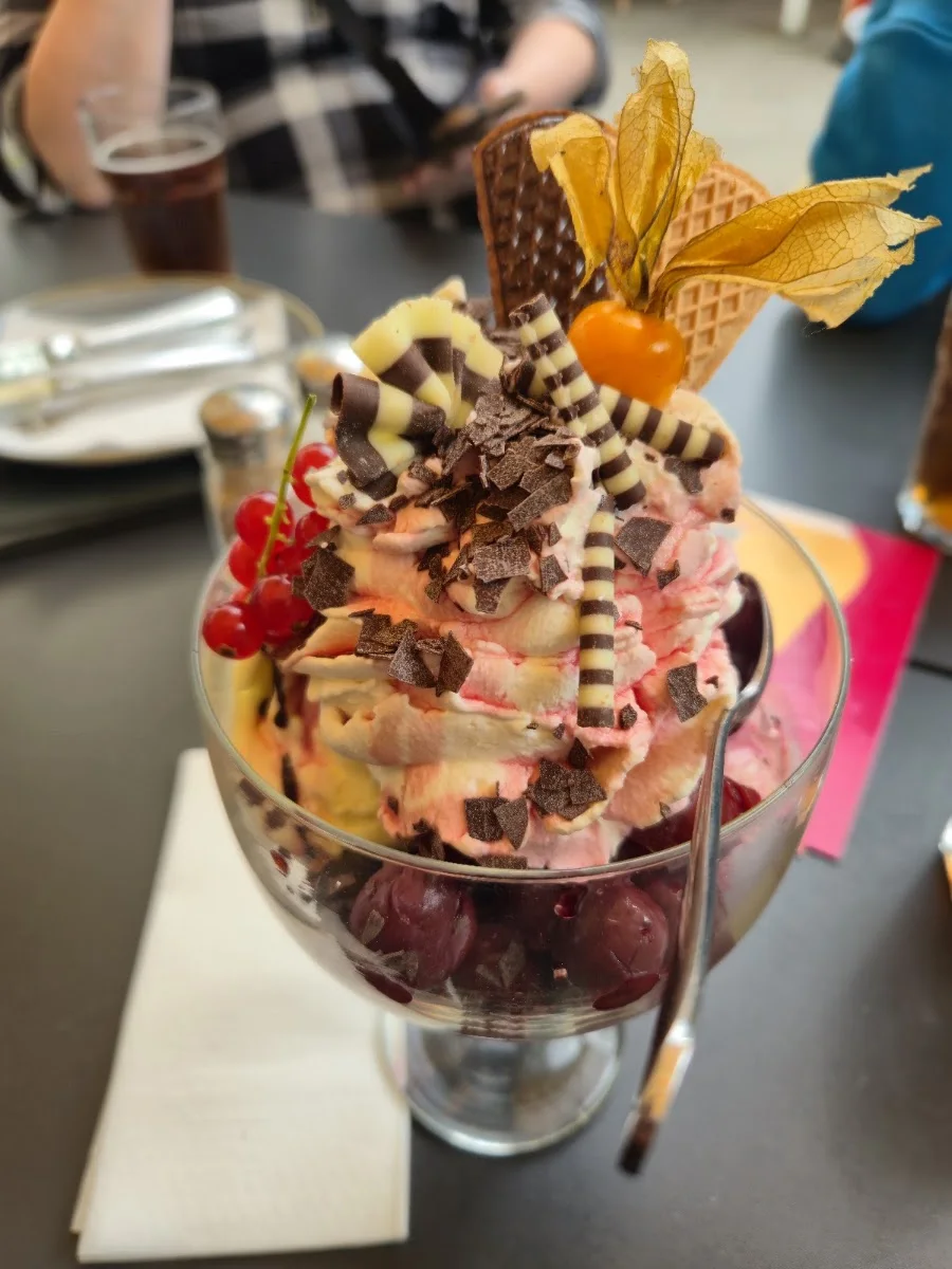 Kaffeehaus Madlen – Parfait in Zepernick, Brandenburg