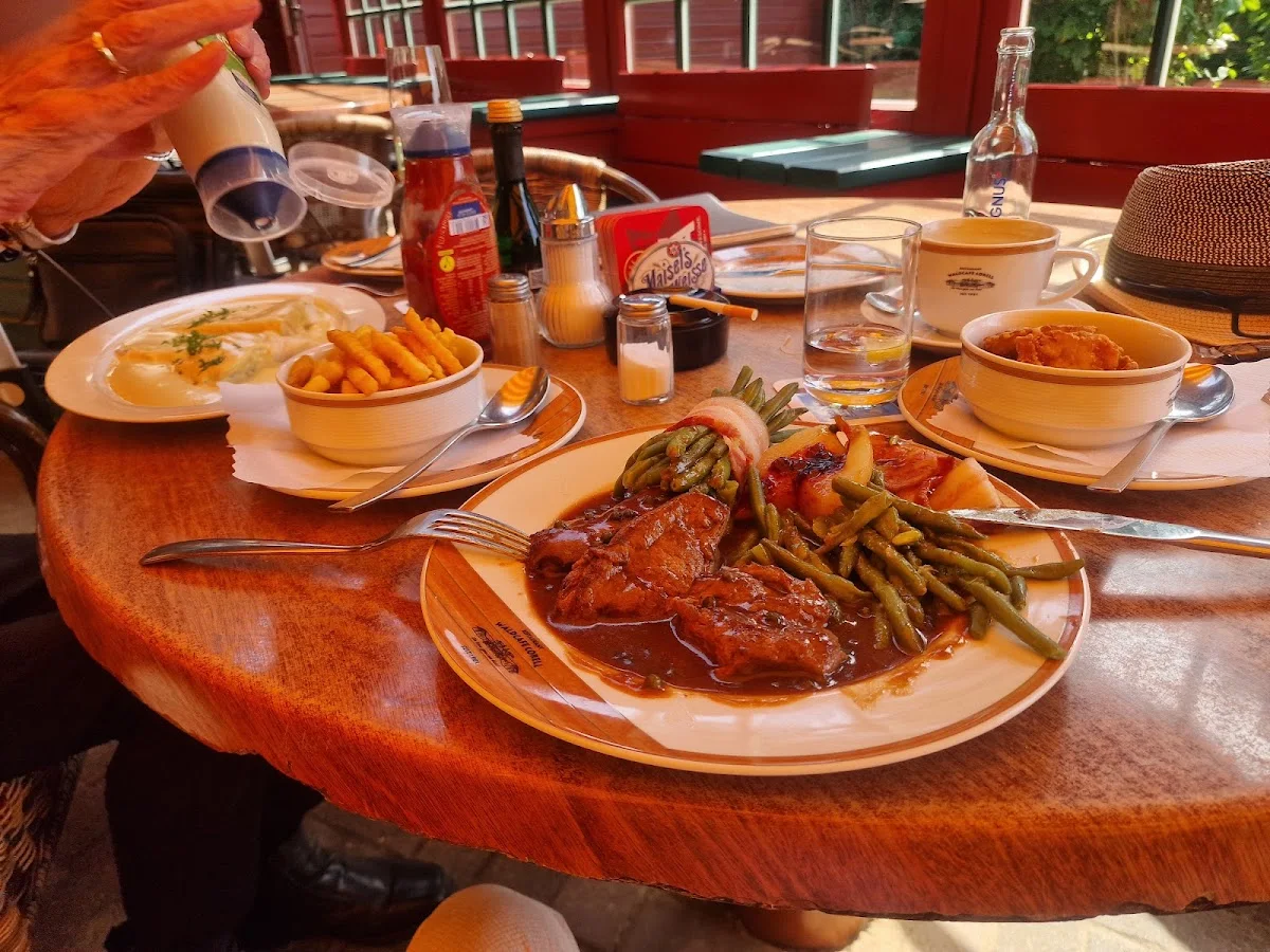 Restaurant Waldcafe Corell – Essen und Trinken in Hamburg