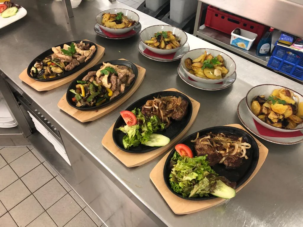 Domholzschänke – Essen und Trinken in Schkeuditz, Sachsen