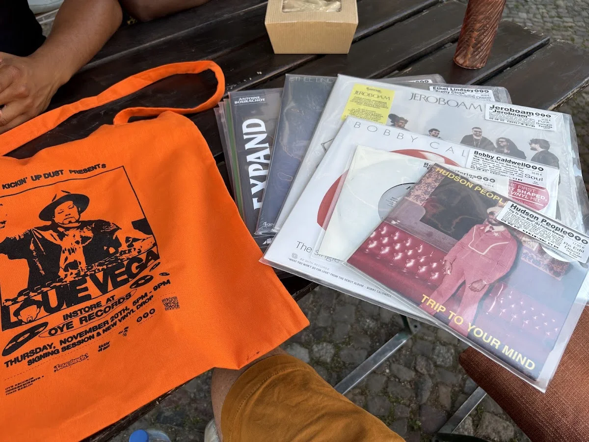 OYE Records – Besucherfoto: DJandrematic in Berlin