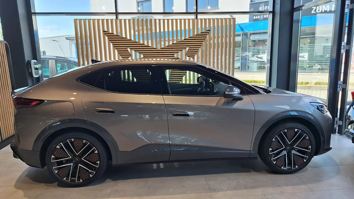 Avemo, Petri, Seat & Cupra | Autohaus Hofheim am Taunus – Innenansichten in Hofheim am Taunus, Hessen